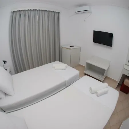 Ms Hotel Sarande